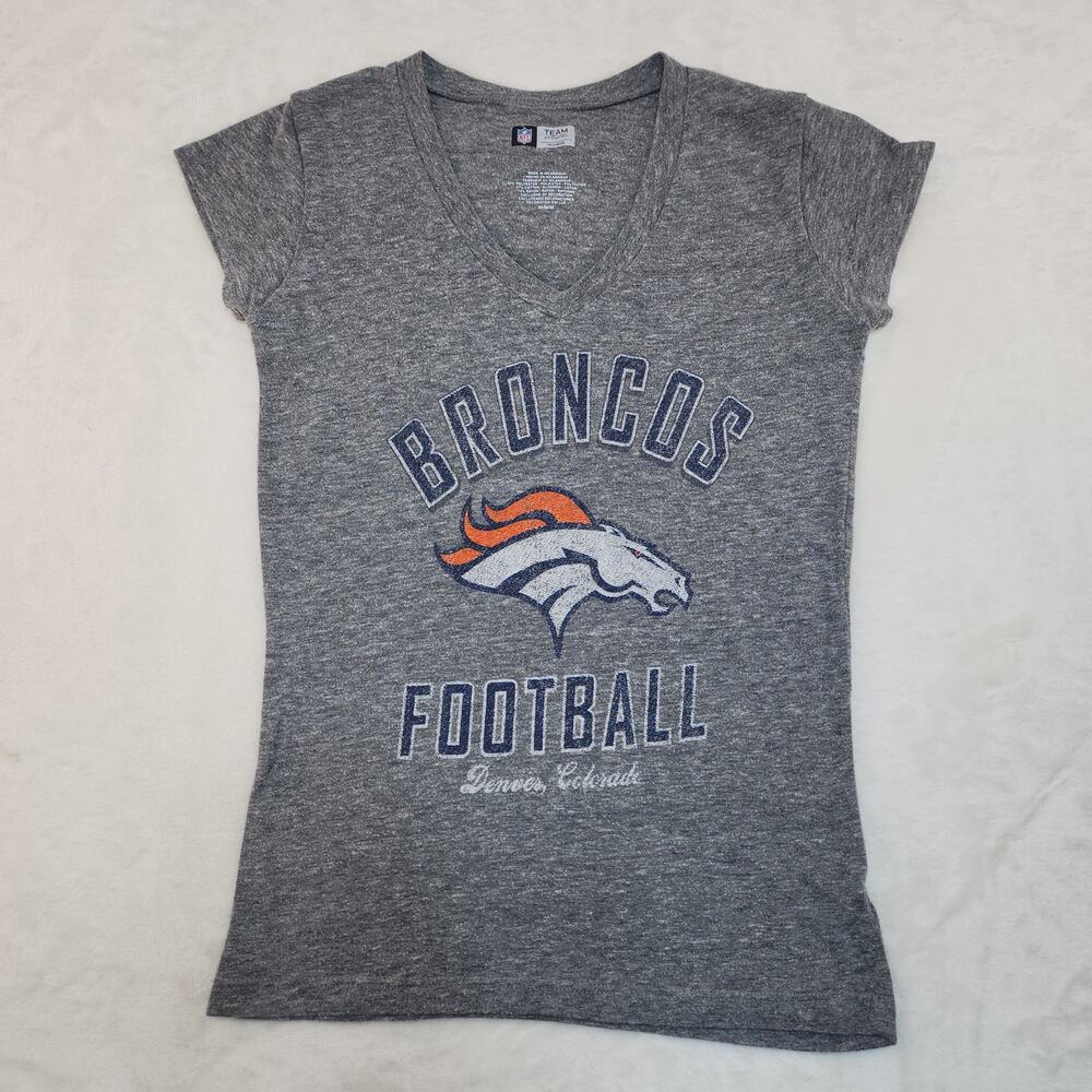 Denver Broncos Shirt Womens Medium Football NFL Team Apparel Short Cap Sleeve